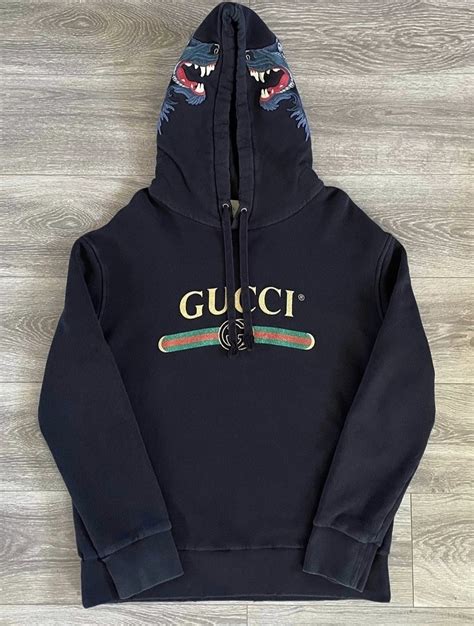 gucci wolf embroidered hoodie